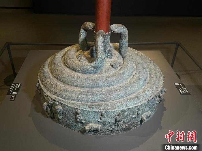 （新春見(jiàn)聞）“館”中尋“蛇”影：從文物到文創(chuàng)