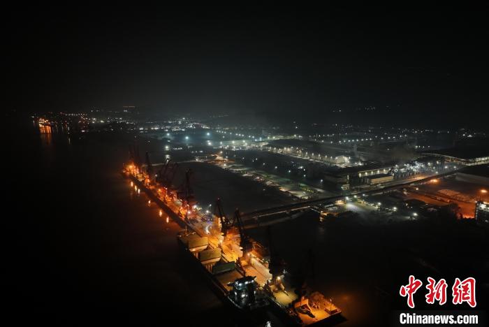 福建寧德全力保障口岸春節(jié)后首日高效通關(guān)