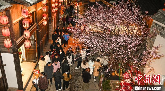 過(guò)境免簽利好顯現(xiàn) 福建武夷山境外游客同比增長(zhǎng)78%