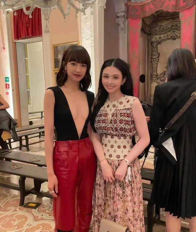 低胸、露內(nèi)褲，這些女明星，為了博眼球把“誘惑”玩明白了