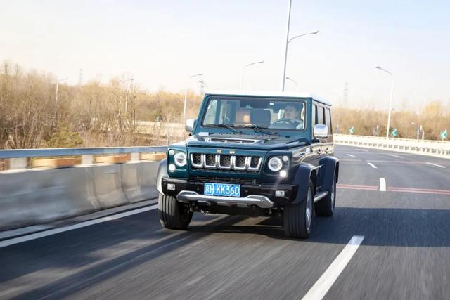 3.0T+四驅(qū)，北京BJ80越野不輸普拉多，自帶旗桿太尊貴