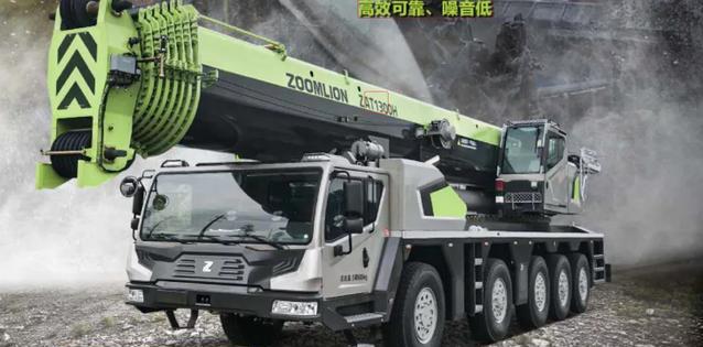 中聯(lián)最新款130噸吊車，8節(jié)臂長達85米 廠家是要沖天啊