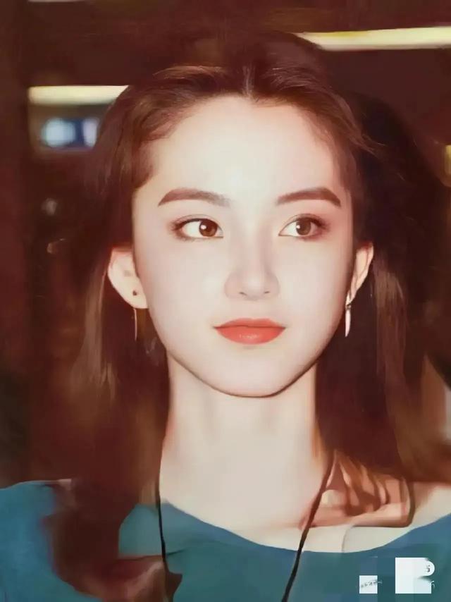 林青霞下巴美人溝，陳紅圓中帶方，都是頂級美女的標志