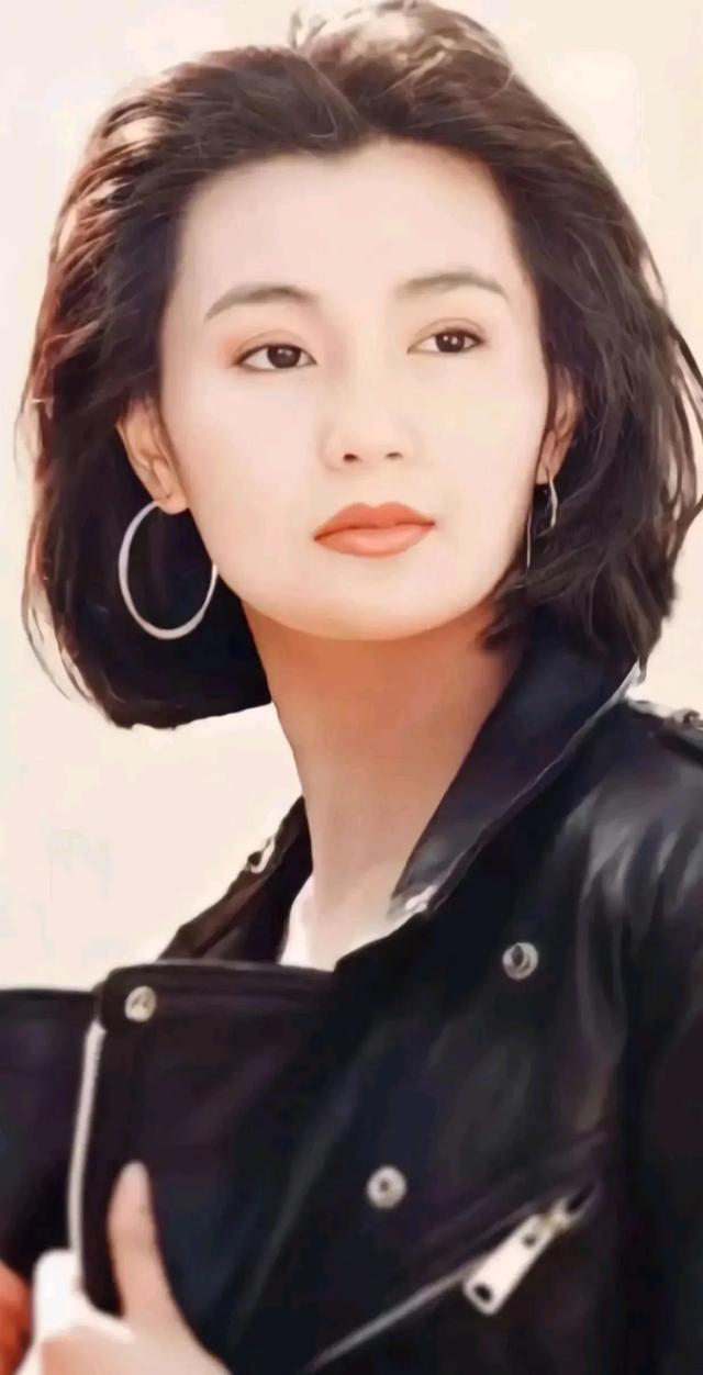 林青霞下巴美人溝，陳紅圓中帶方，都是頂級美女的標志