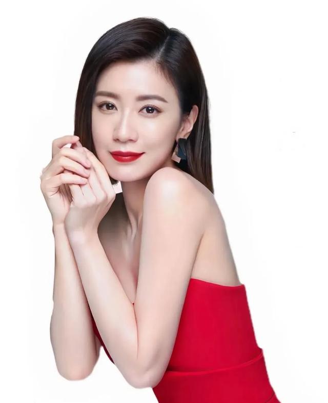 林青霞下巴美人溝，陳紅圓中帶方，都是頂級美女的標志