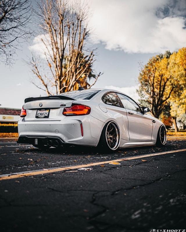BMW M2 Competition 經(jīng)典的純白色