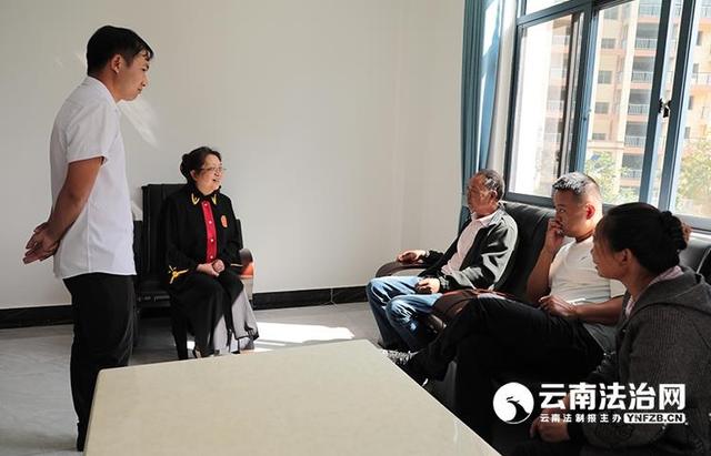 林紅梅：講法講理，多從群眾角度想問題