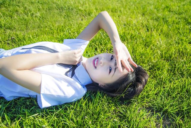 晚安，睡前一波美女圖，睡得香