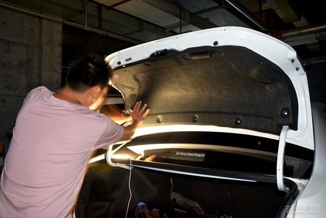 自己動手：完美修復倒車影像