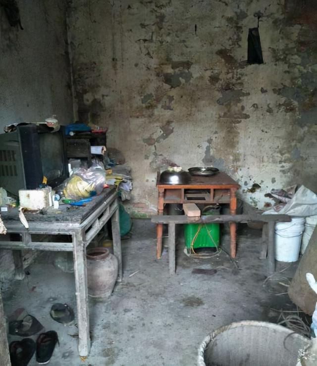 45歲農(nóng)民工逆襲：娶24歲外籍美女，并在工地為其生娃，生活甜如蜜