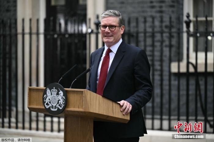 英國首相：準(zhǔn)備在必要時向烏克蘭派兵