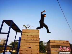 鐵路女特警余艷玲：從恐高女孩到“鏗鏘玫瑰”
