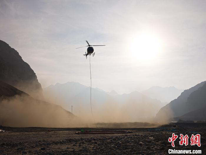 中國首套航空大地電磁探測系統(tǒng)成功應(yīng)用于高原鐵路建設(shè)工程