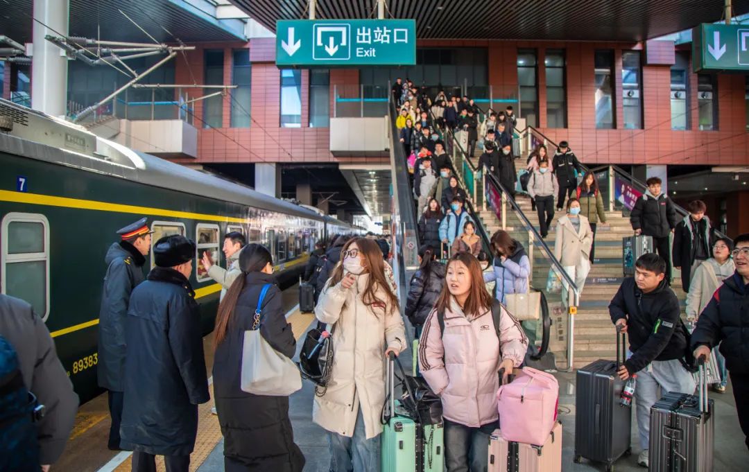 返校時(shí)間到！學(xué)生旅客乘車需要注意什么？