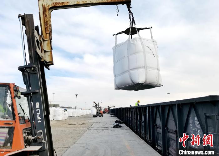 青藏鐵路集團(tuán)春運(yùn)期間發(fā)送鉀肥47.09萬噸