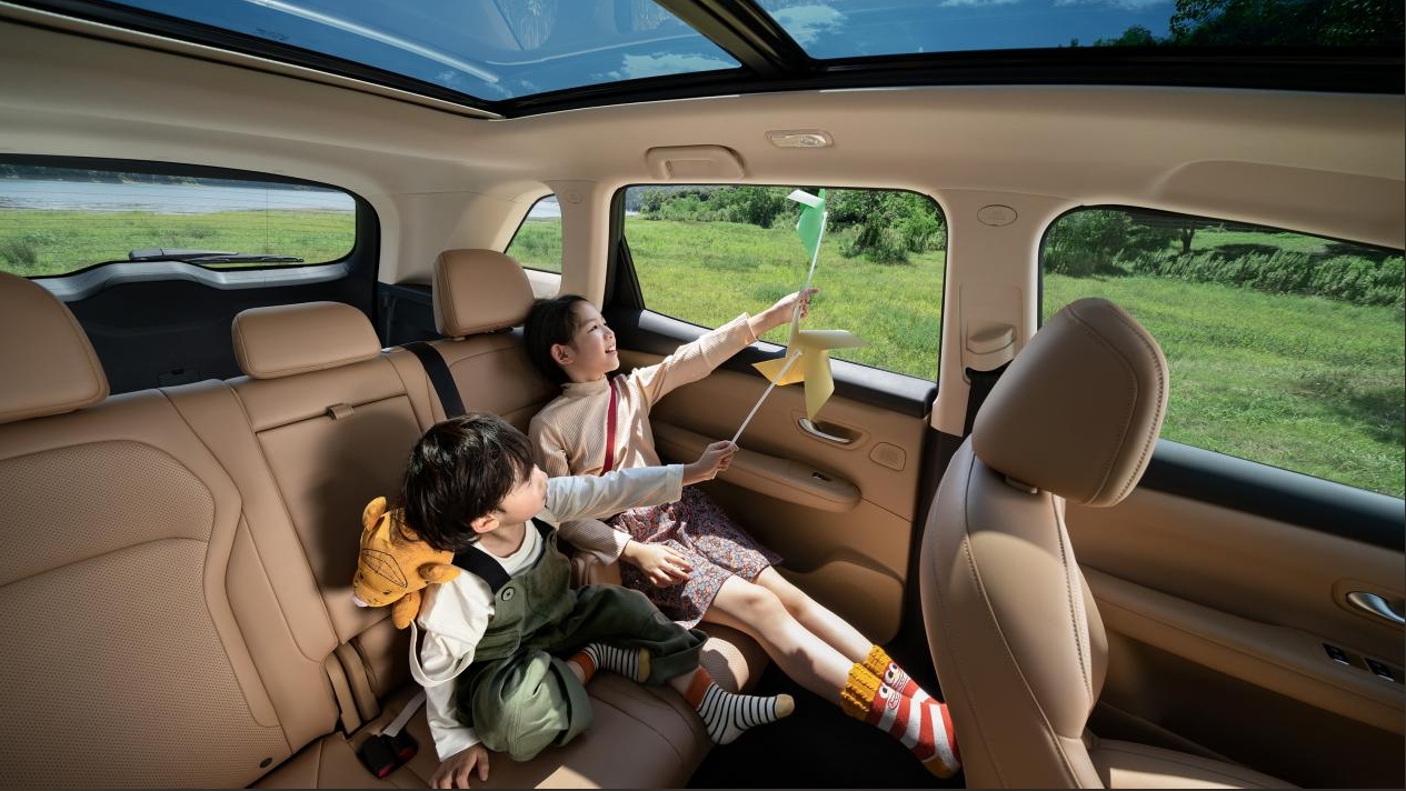 藍電 E5 PLUS 165km 長續(xù)航先享版，10 萬級長續(xù)航插混 SUV 的首選