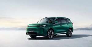 藍(lán)電E5 PLUS上新，一口價(jià)9.98萬(wàn)，10萬(wàn)內(nèi)唯一165km長(zhǎng)續(xù)航插混SUV