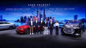 2025梅賽德斯-奔馳品牌科技日：開啟智能豪華電動新篇與未來出行藍圖